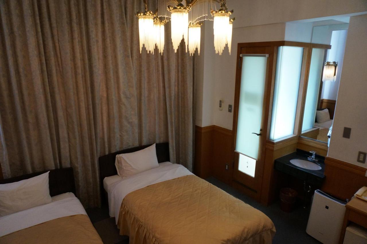 Business Hotel Crescent Tokio Exterior foto