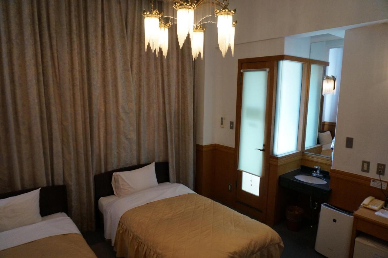 Business Hotel Crescent Tokio Exterior foto
